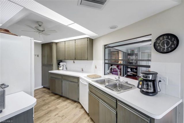 111 Blue Ridge DR 23, Naples, FL 34112