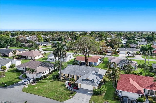 111 Blue Ridge DR 23, Naples, FL 34112