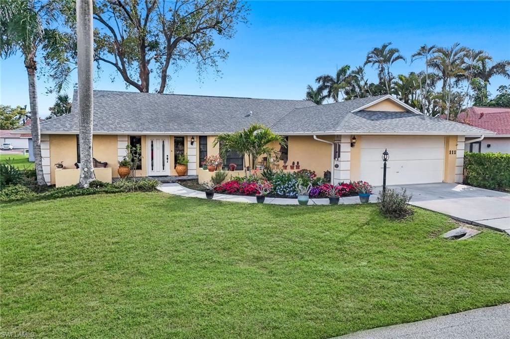 111 Blue Ridge DR 23, Naples, FL 34112