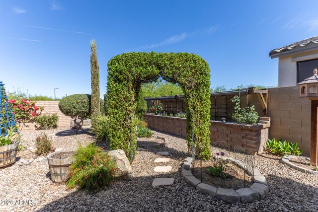 10440 E TESLA Avenue, Mesa, AZ 85212