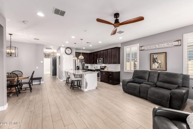 10440 E TESLA Avenue, Mesa, AZ 85212