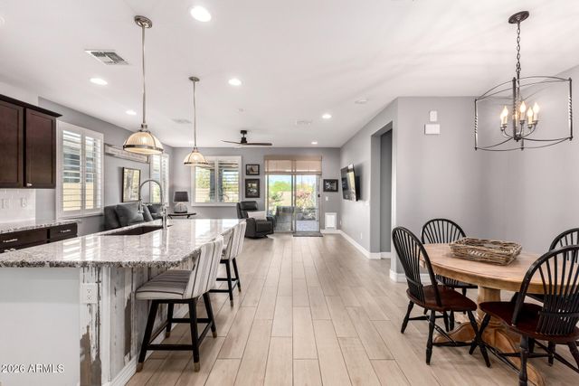 10440 E TESLA Avenue, Mesa, AZ 85212