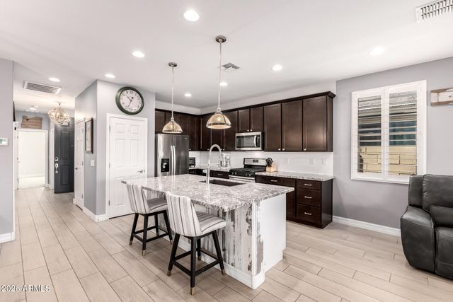 10440 E TESLA Avenue, Mesa, AZ 85212