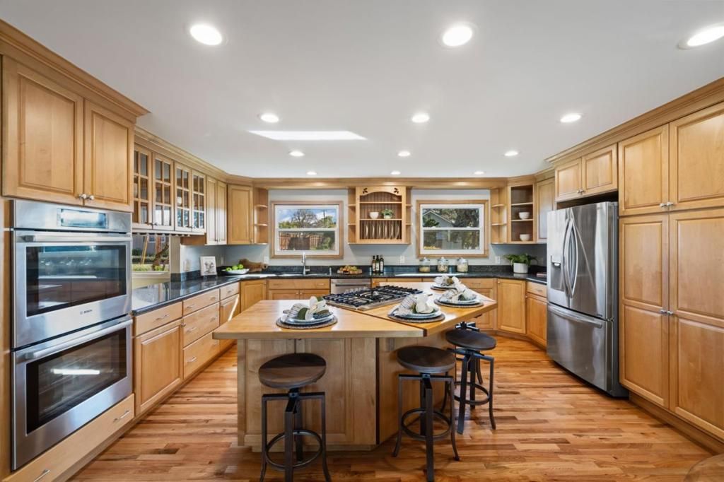 Image 16 of property listing at 1259 N Central Avenue, San Jose, CA 95128