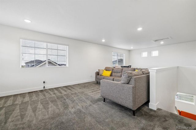 221 S Oak Hill Street, Aurora, CO 80018