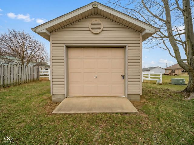 3004 W Aruba Way, Muncie, IN 47302