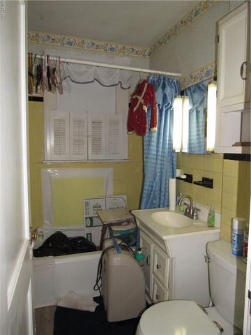 1402 Earle AVE, Chesapeake, VA 23324