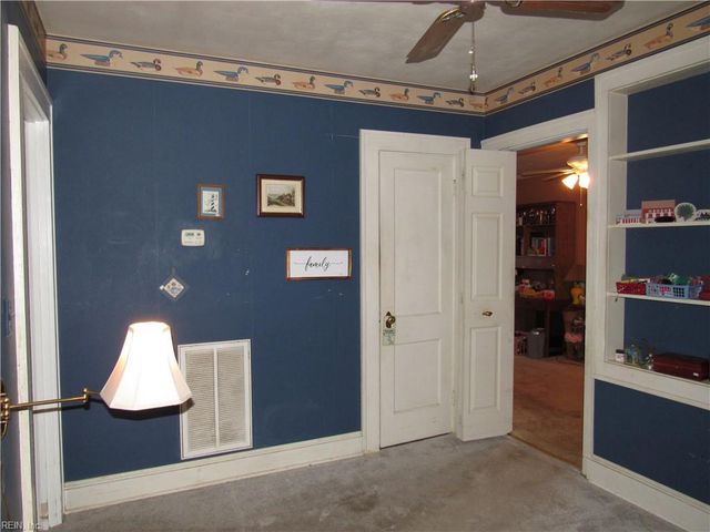 1402 Earle AVE, Chesapeake, VA 23324