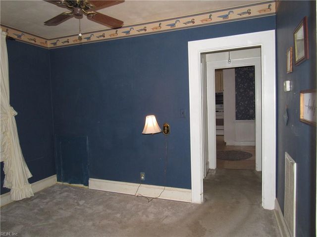 1402 Earle AVE, Chesapeake, VA 23324