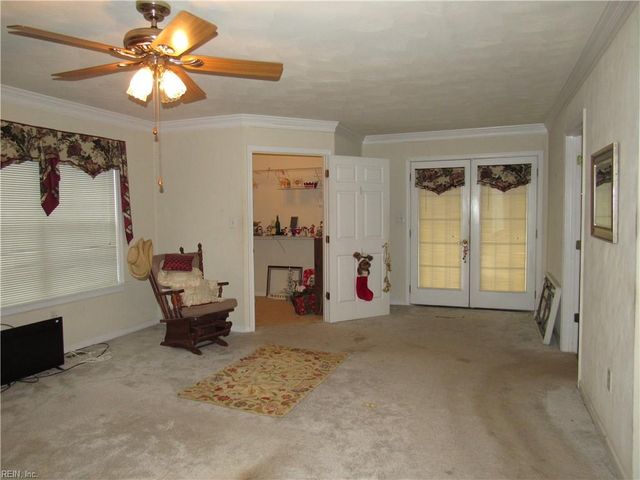 1402 Earle AVE, Chesapeake, VA 23324