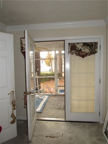 1402 Earle AVE, Chesapeake, VA 23324