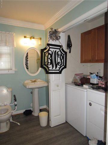 1402 Earle AVE, Chesapeake, VA 23324