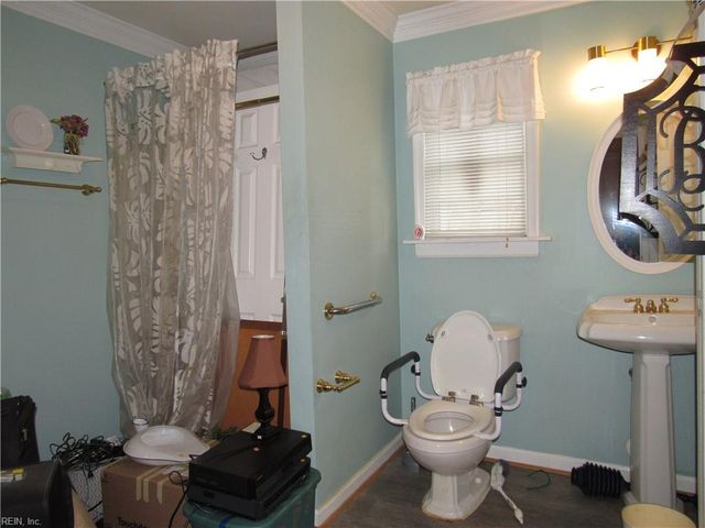 1402 Earle AVE, Chesapeake, VA 23324