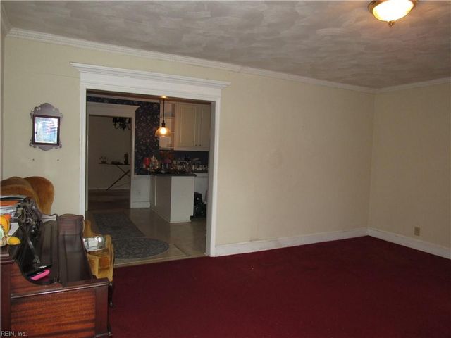 1402 Earle AVE, Chesapeake, VA 23324