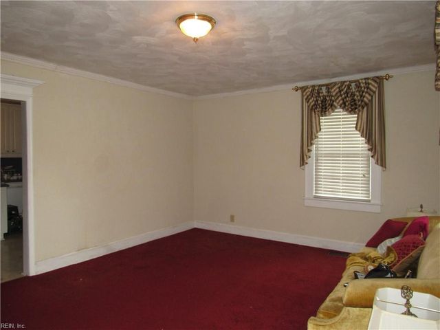 1402 Earle AVE, Chesapeake, VA 23324