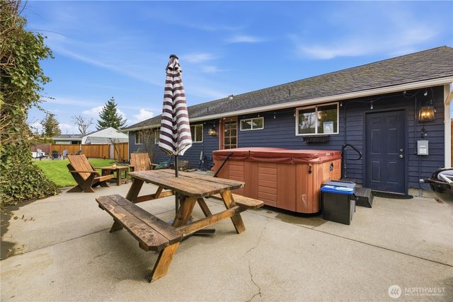 620 Myrtine Street, Enumclaw, WA 98022