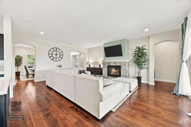 4113 Greendale Court, Bakersfield, CA 93311