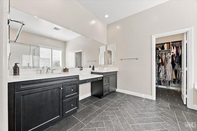 4113 Greendale Court, Bakersfield, CA 93311
