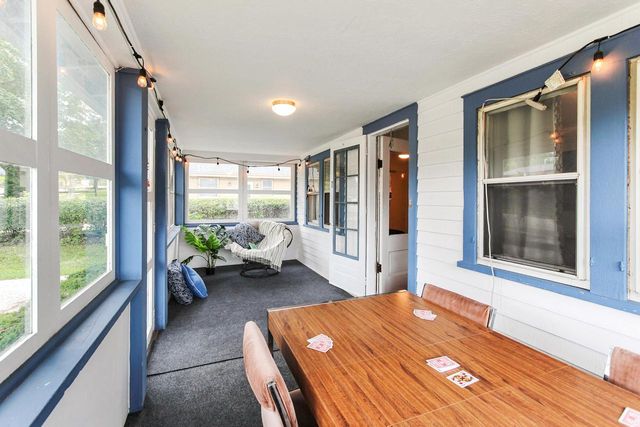 2011 Highland AVENUE, Waukesha, WI 53186