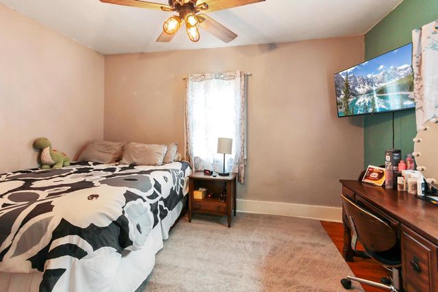 2011 Highland AVENUE, Waukesha, WI 53186