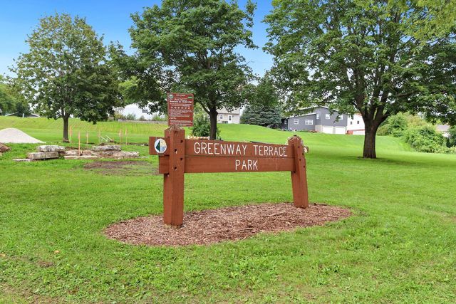 2011 Highland AVENUE, Waukesha, WI 53186