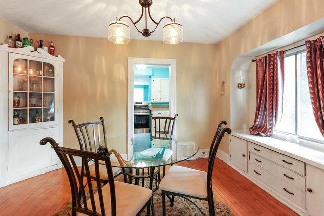 2011 Highland AVENUE, Waukesha, WI 53186