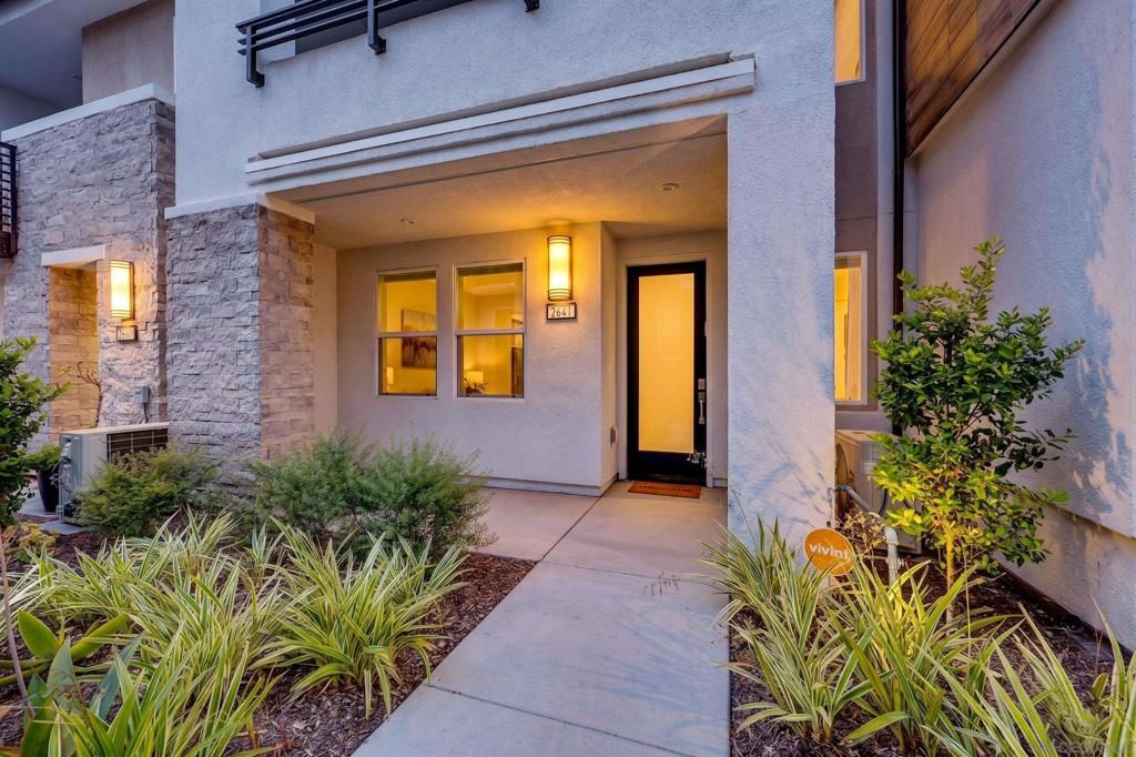2641 Everly Dr, San Diego, CA 92108 — exterior