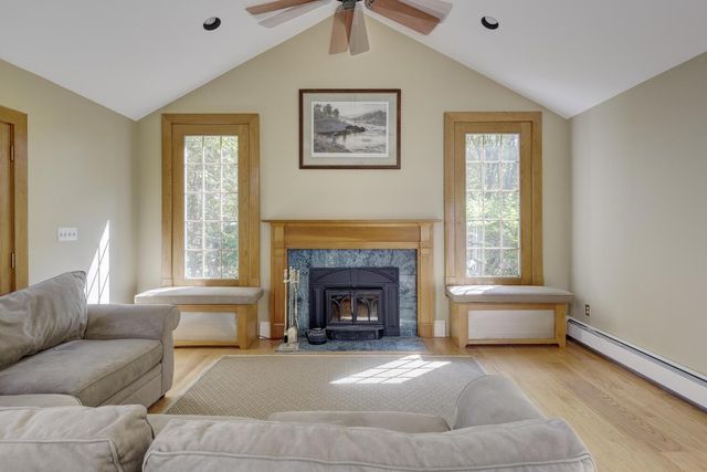 83 Cove Road, Oyster Bay, NY 11771