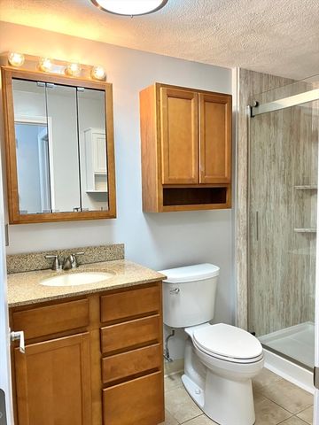 25 Naples Ave R, Saugus, MA 01906