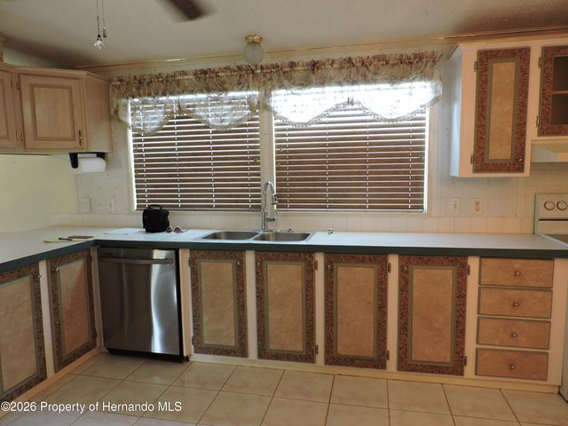 28448 Wildlife Lane, Brooksville, FL 34602