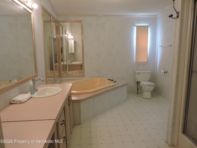 28448 Wildlife Lane, Brooksville, FL 34602