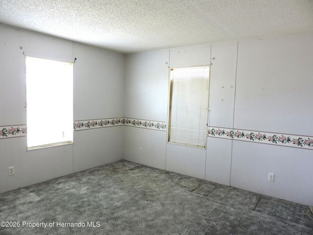 28448 Wildlife Lane, Brooksville, FL 34602