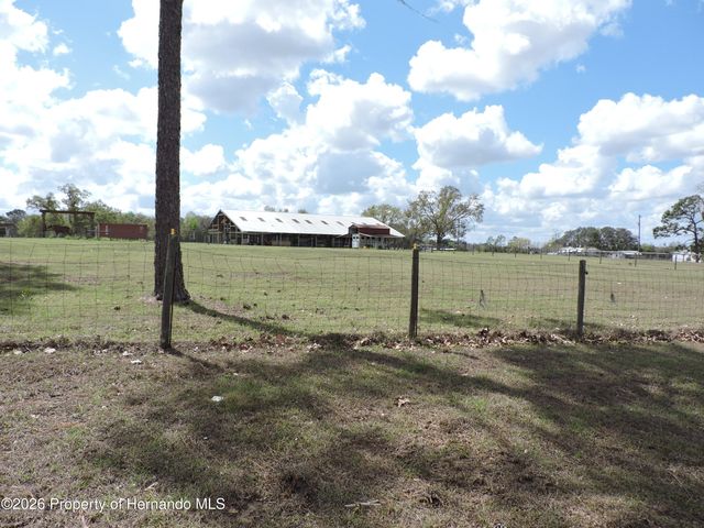 28448 Wildlife Lane, Brooksville, FL 34602