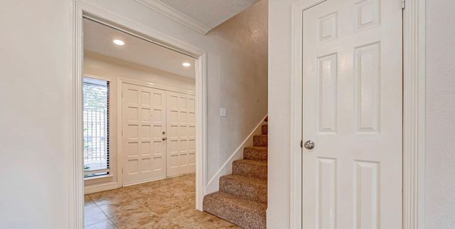 1746 Cloister Dr Apt21 Drive 21, Crosby, TX 77532