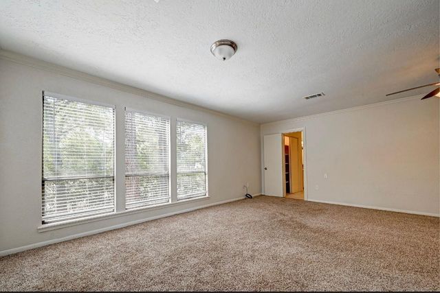 1746 Cloister Dr Apt21 Drive 21, Crosby, TX 77532