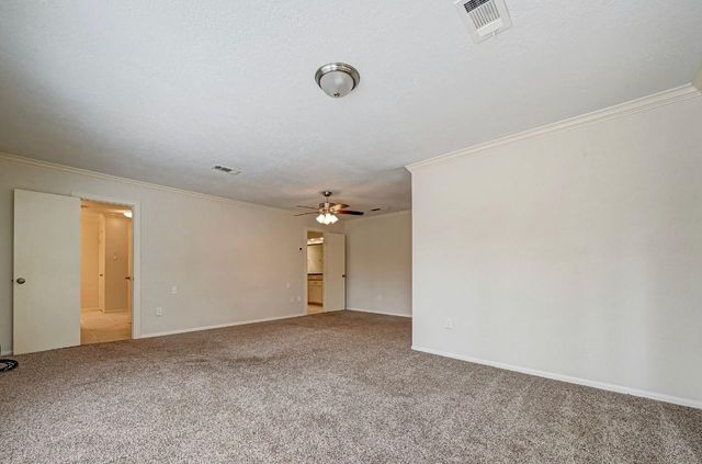 1746 Cloister Dr Apt21 Drive 21, Crosby, TX 77532