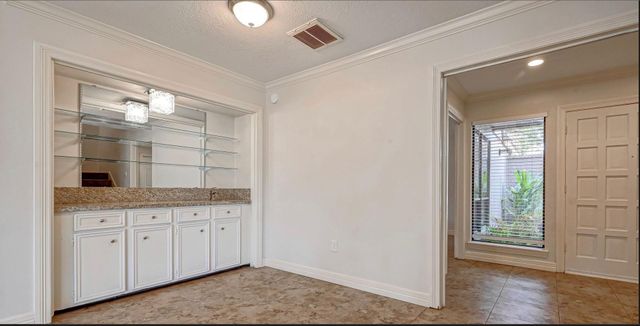 1746 Cloister Dr Apt21 Drive 21, Crosby, TX 77532