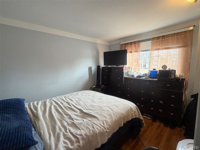 454 Fox Hills Drive N, Bloomfield Hills, MI 48304