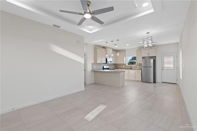 2713 W Brookside Bend Street 4, Edinburg, TX 78539