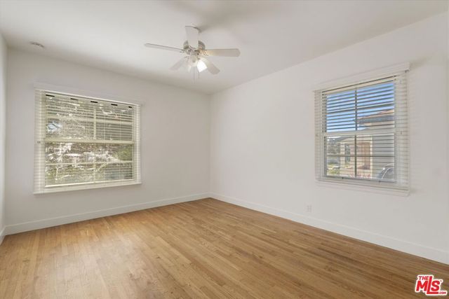 6711 W 87th Place, Los Angeles, CA 90045