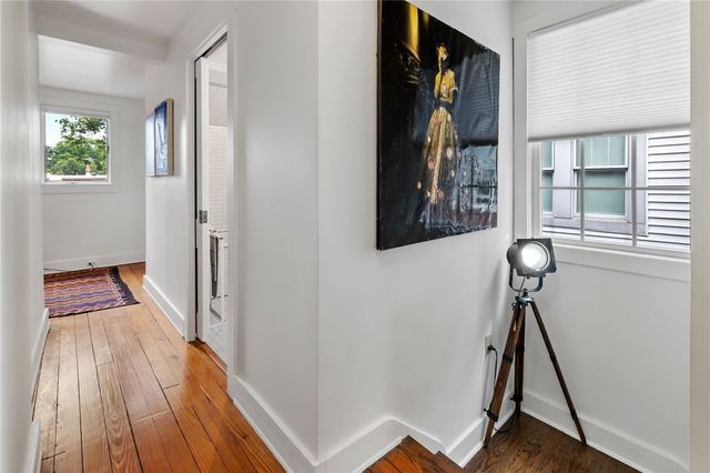 332 Leroi Rd, Point Breeze, PA 15208