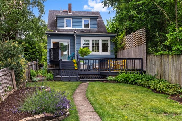 332 Leroi Rd, Point Breeze, PA 15208