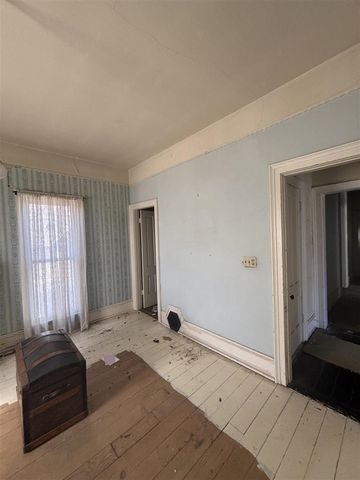 112 W Main Street, Manchester, MI 48158