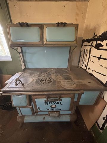 112 W Main Street, Manchester, MI 48158