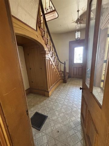 112 W Main Street, Manchester, MI 48158