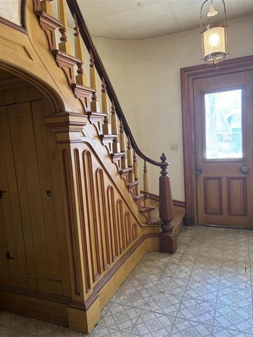 112 W Main Street, Manchester, MI 48158