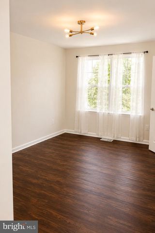21 ROWAND WAY E, Clementon, NJ 08021