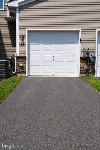 21 ROWAND WAY E, Clementon, NJ 08021