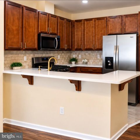 21 ROWAND WAY E, Clementon, NJ 08021