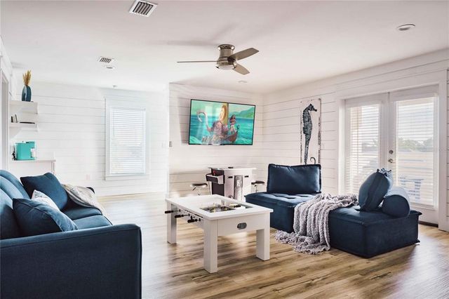 10 W PALM BEACH STREET, Miramar Beach, FL 32550